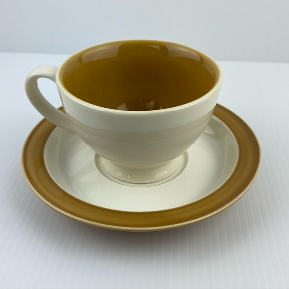 Tim Hortons Tea Cup and Saucer with Original Box Collectors 2006 - 8 ounce mug - Picture 2 of 12